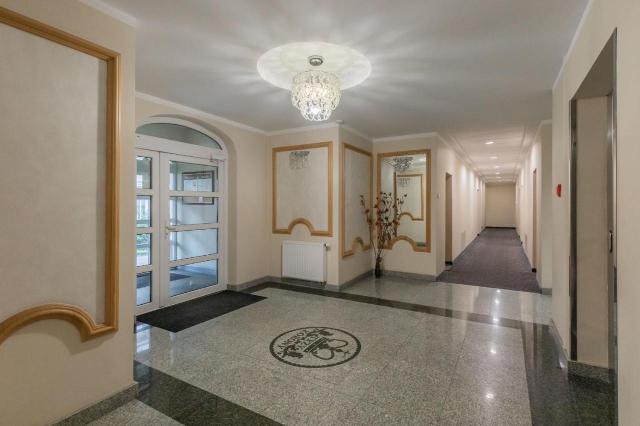 Apartamenty Trzy Korony By Noclegi Renters Свиноуйсьце Экстерьер фото