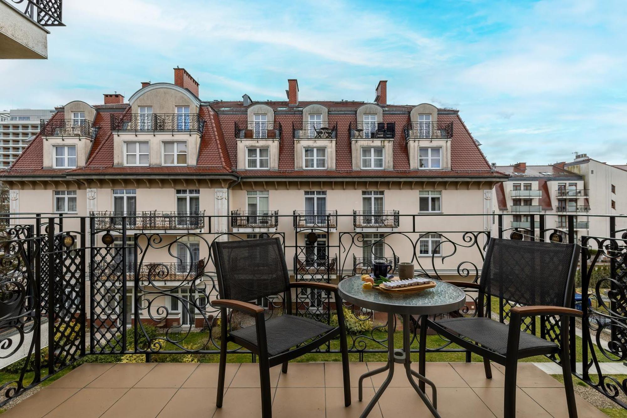 Apartamenty Trzy Korony By Noclegi Renters Свиноуйсьце Экстерьер фото