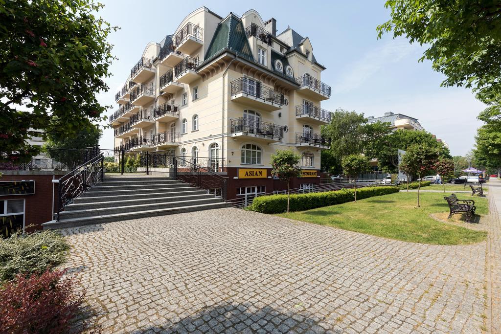Apartamenty Trzy Korony By Noclegi Renters Свиноуйсьце Экстерьер фото